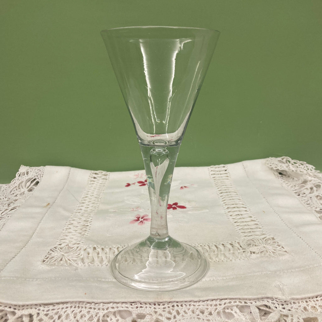 Grand verre soufflé 18eme