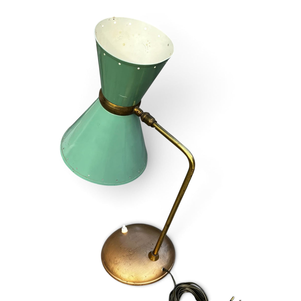 Lampe de bureau Diabolo vintage des années 1950 en laiton et métal laqué vert céladon à double éclairage.