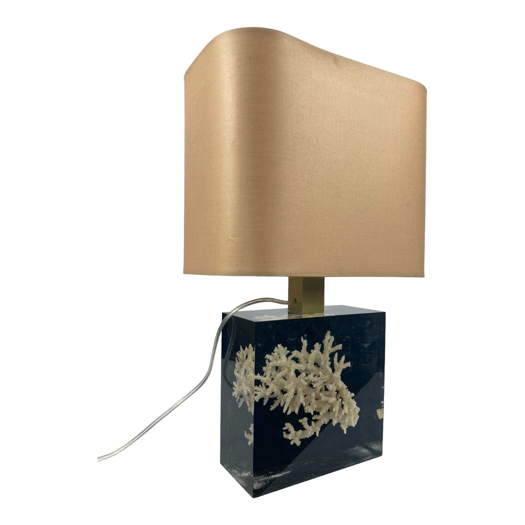 Pierre Giraudon lampe résine avec inclusion d' un corail