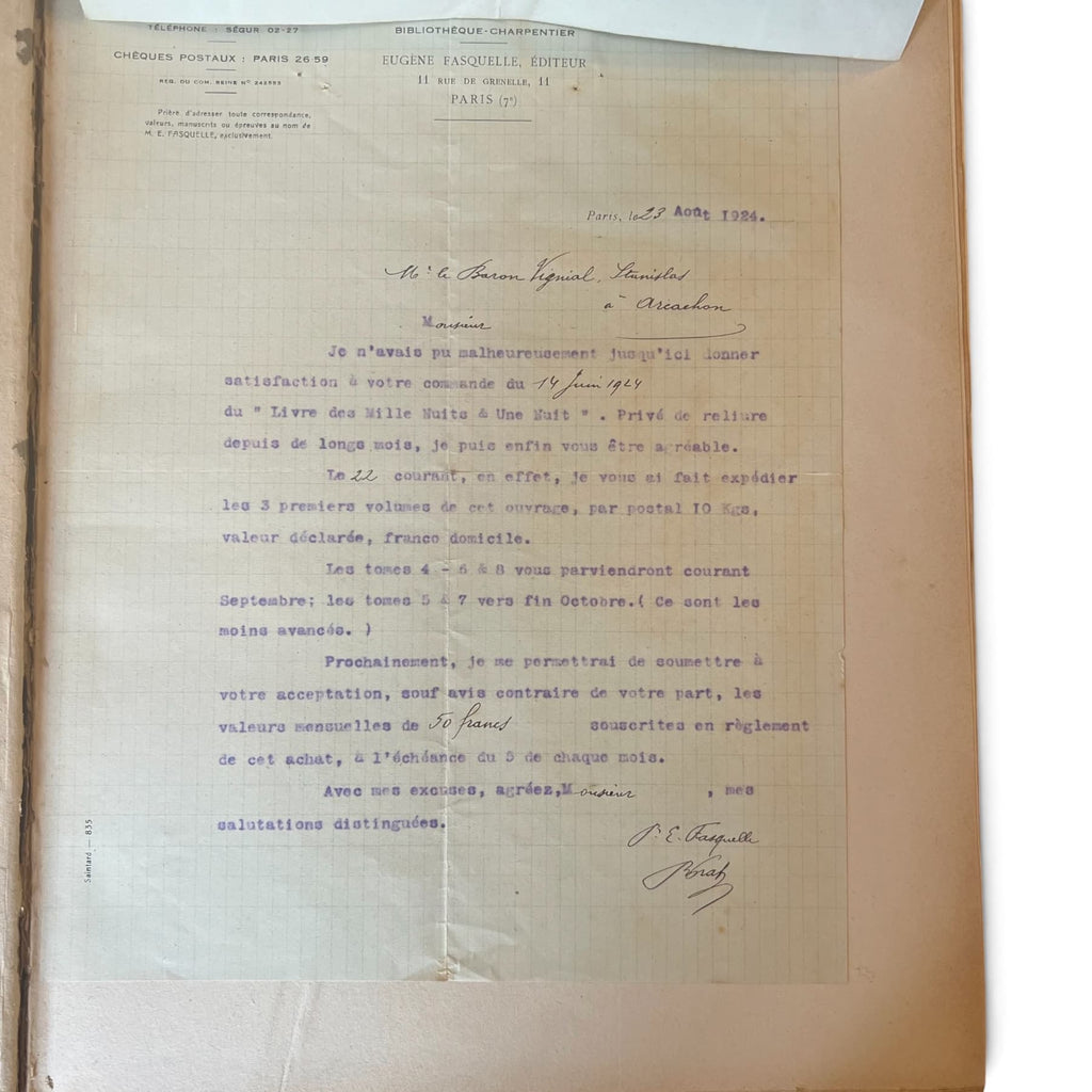 Détail de : Collection complète de huit volumes du Livre des Mille Nuits et Une Nuit de Mardrus, reliés en demi-veau rouge avec décor oriental doré.
