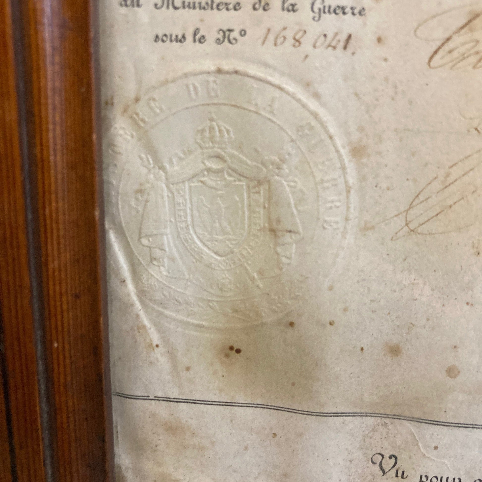 Médaille commémorative et diplôme de la compagne d' Italie. 1859. Dans un cadre en pitchpin.