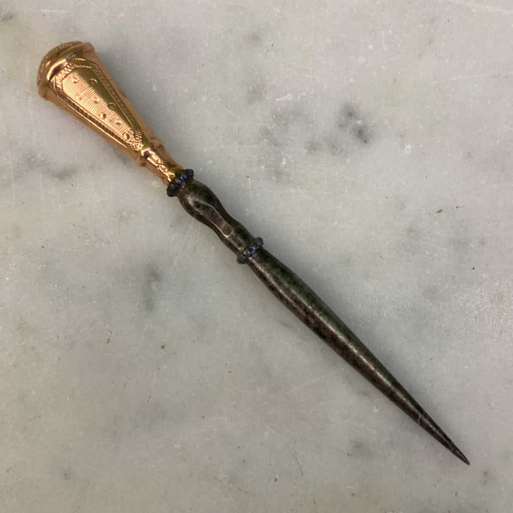 Ancien nécessaire à couture en os avec et or  époque 19ème.