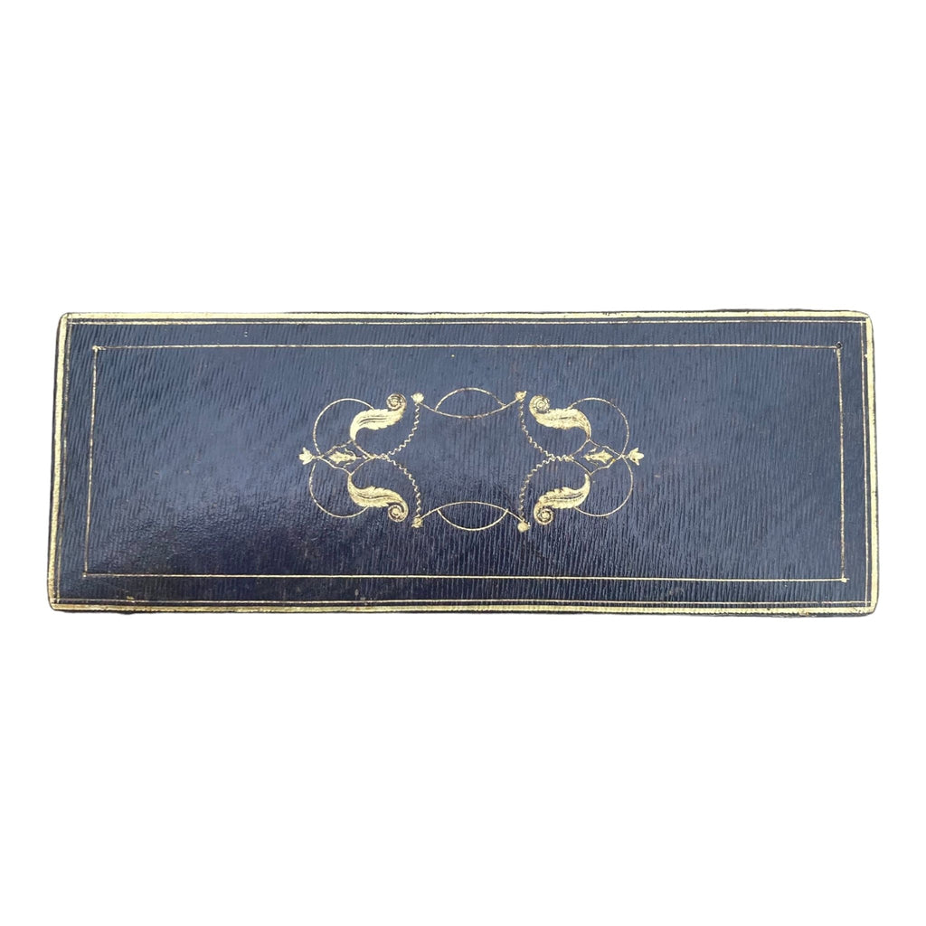 ancien nécessaire de bureau
