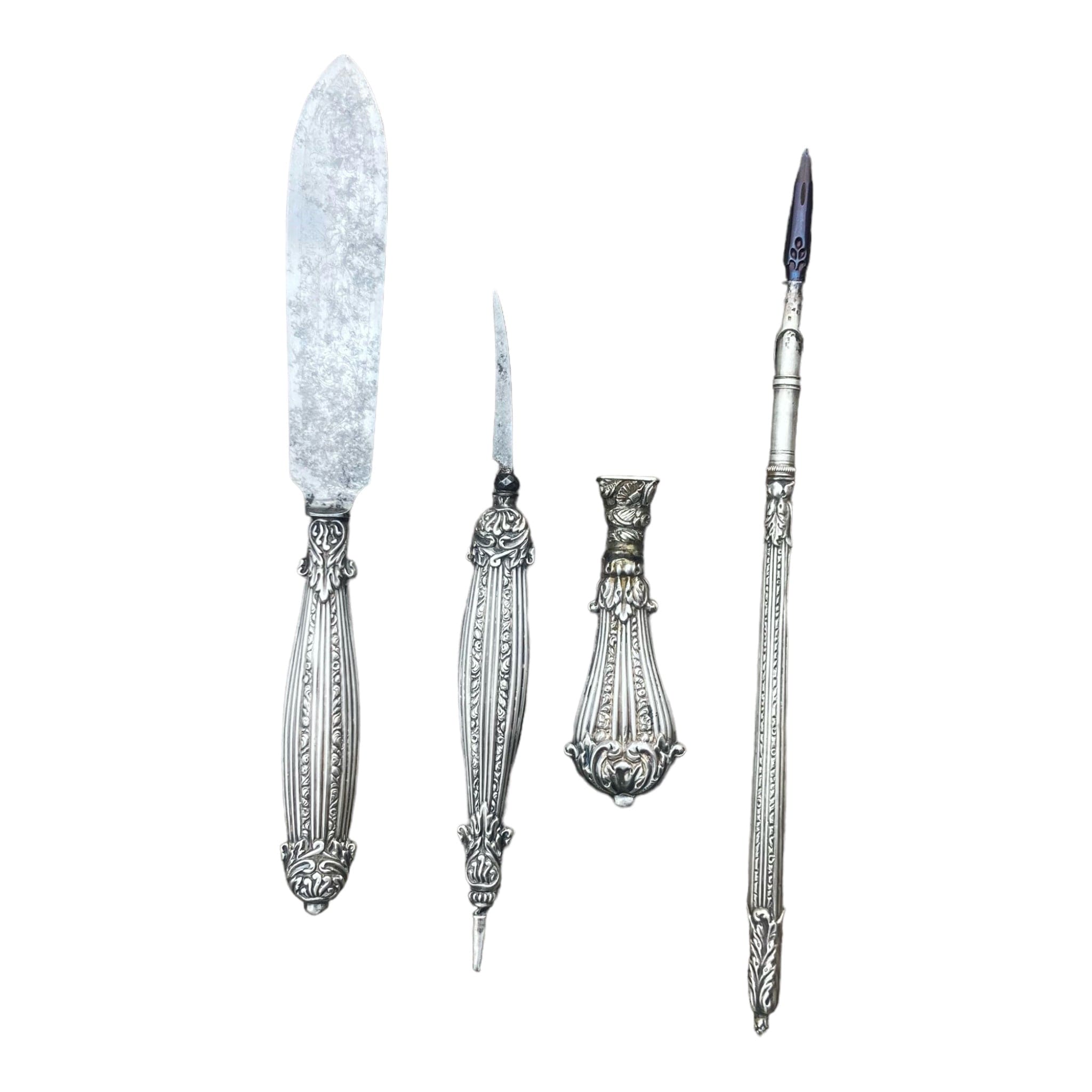 ancien nécessaire de bureau