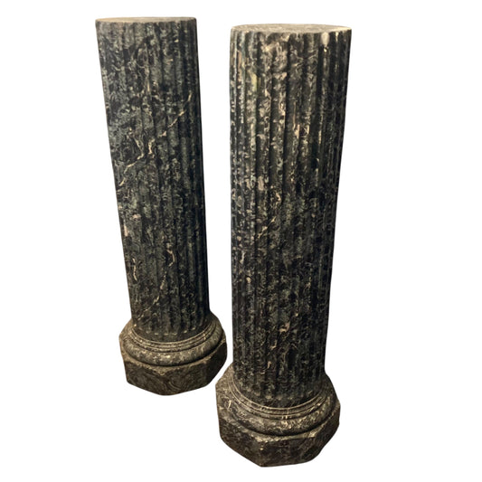 Pair of black and green scagliole columns, 19th century.