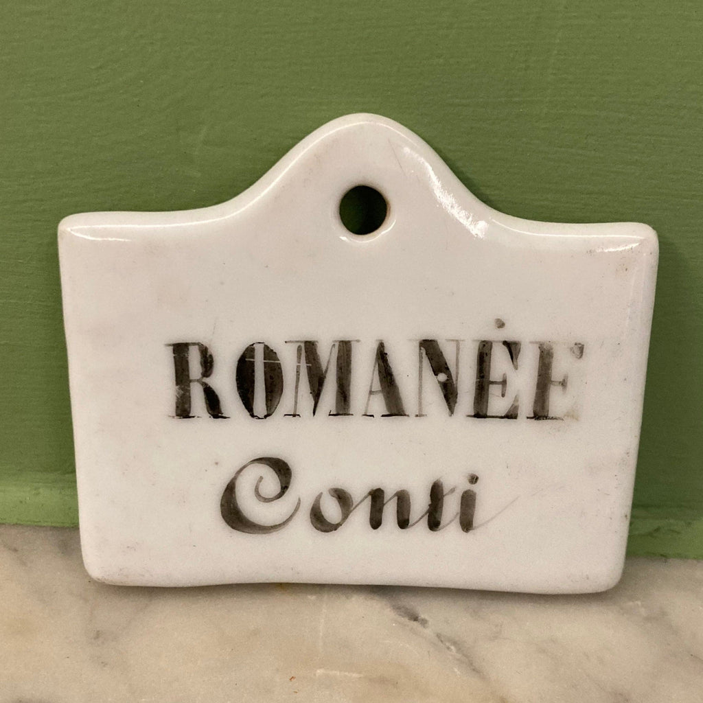 Romanée Conti: étiquette pour cave à vin en  porcelaine  du 19ème siècle