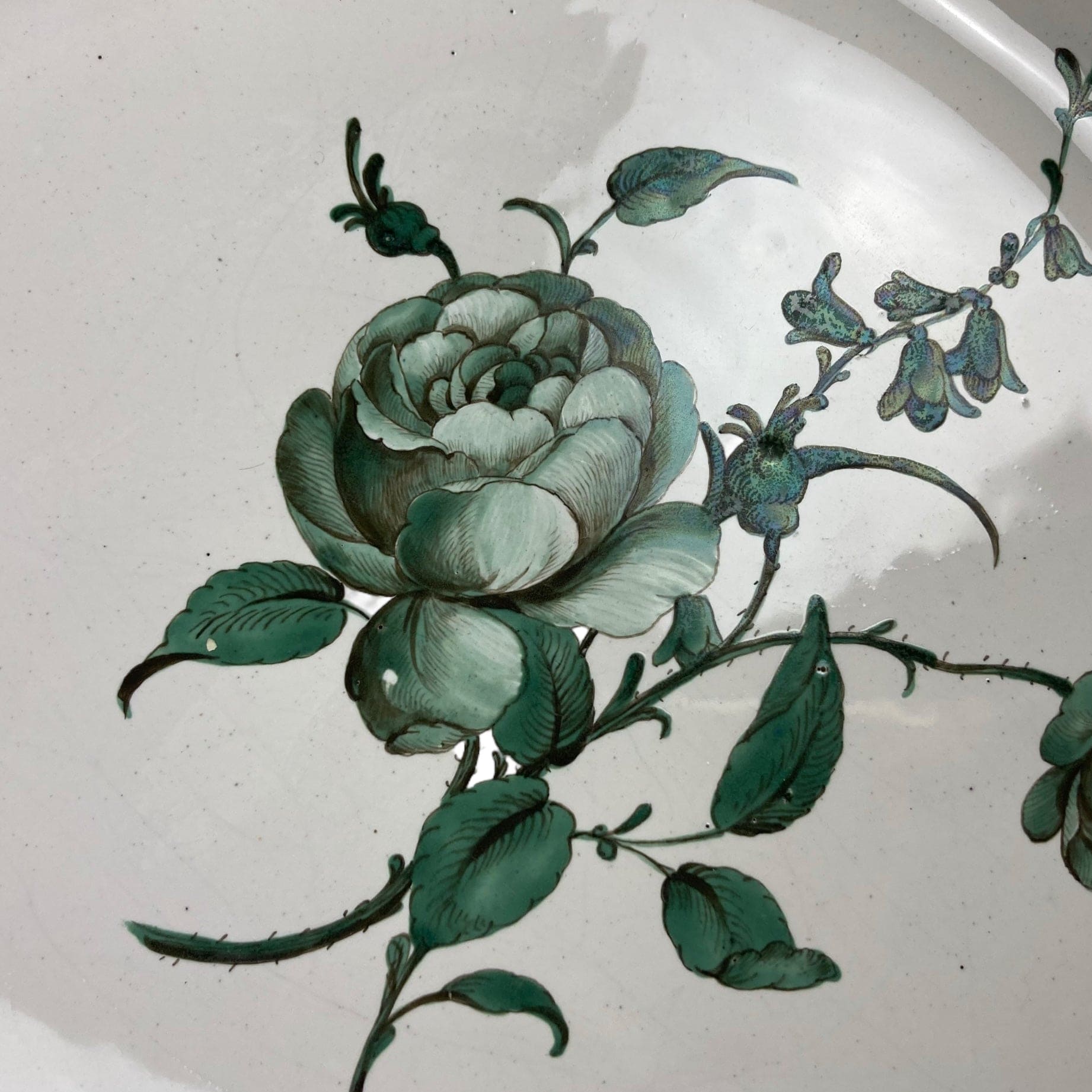 ancien plat en faïence de Marseille XVIIIe.