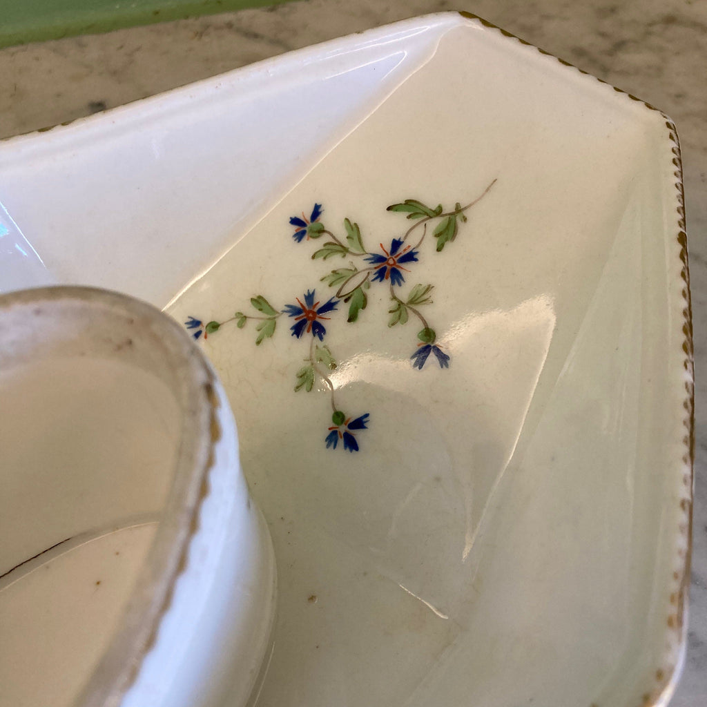 Beurrier en porcelaine de Bordeaux 18ème. Verneuilh