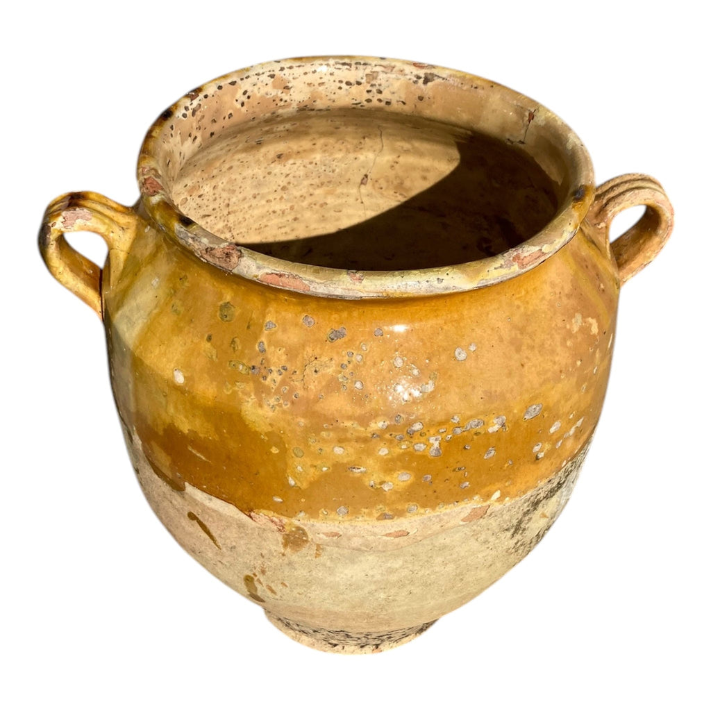 Pot jaune en terre cuite émaillée