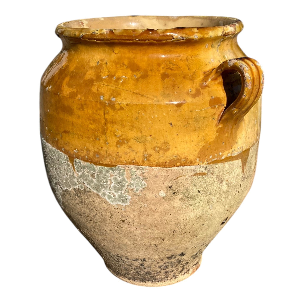 Pot jaune en terre cuite émaillée