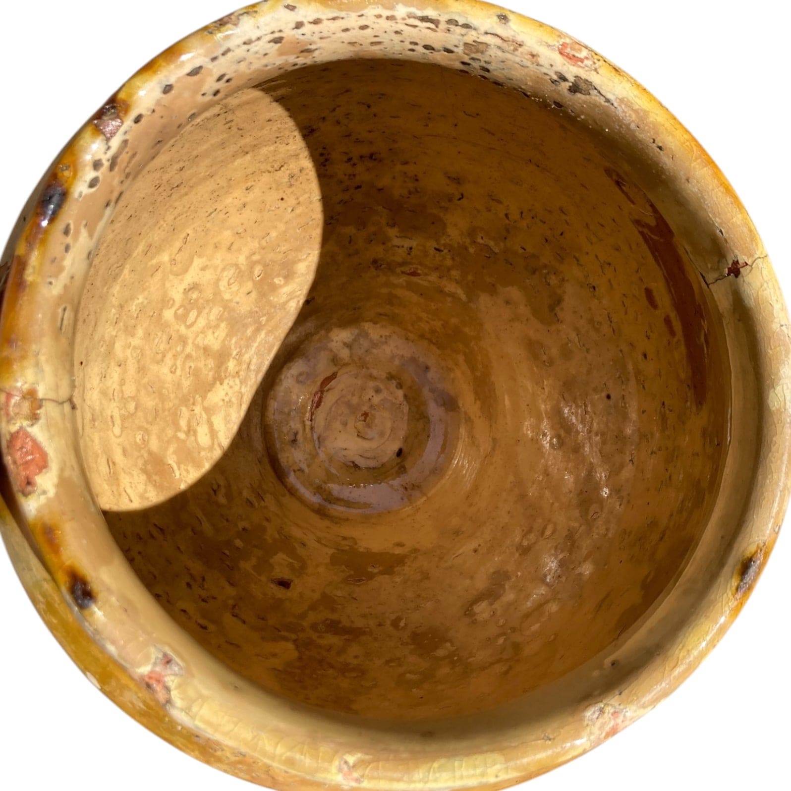 Pot jaune en terre cuite émaillée