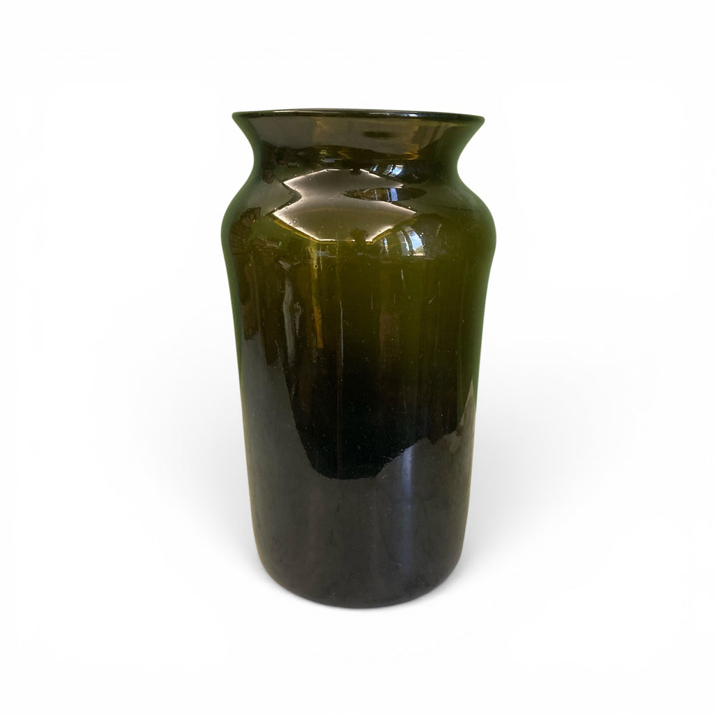 Ancien pot à cornichon en verre soufflé.
