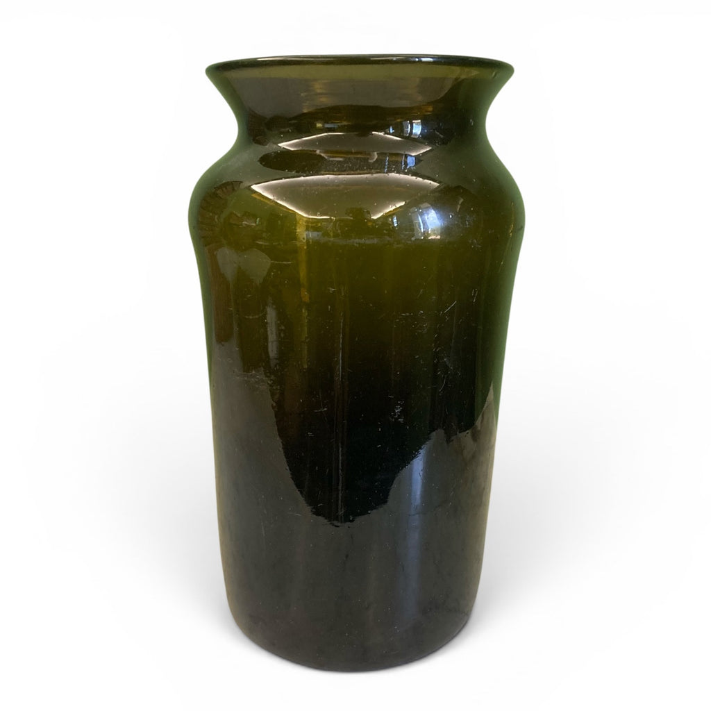 Ancien pot à cornichon en verre soufflé.