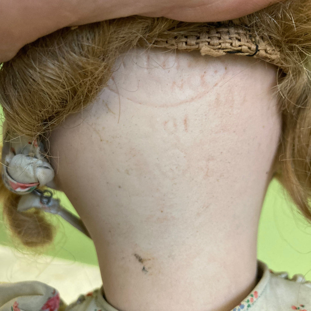 Poupée ancienne tête porcelaine marque Unis France