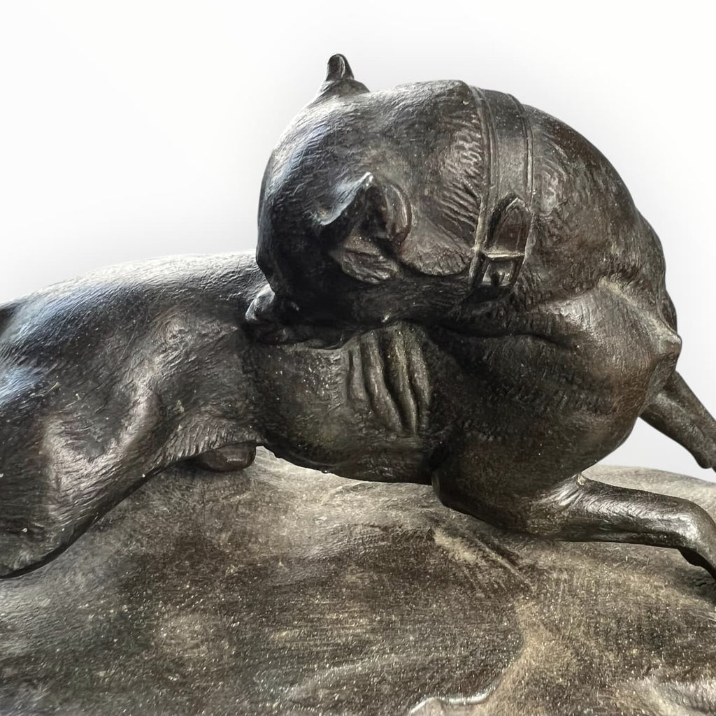 Détail de la sculpture