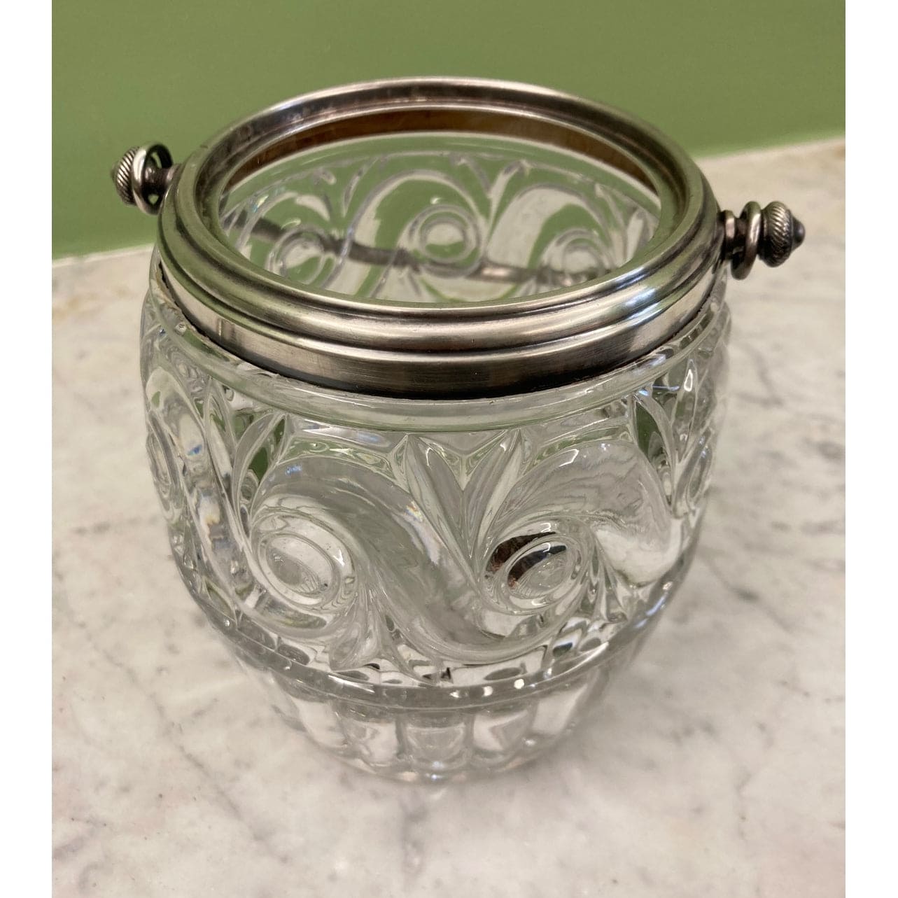 seau à biscuit en cristal moulé de Baccarat