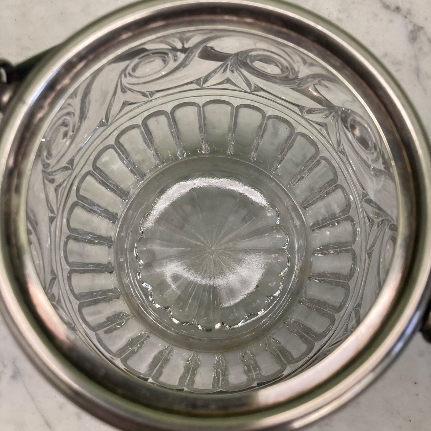 seau à biscuit en cristal moulé de Baccarat