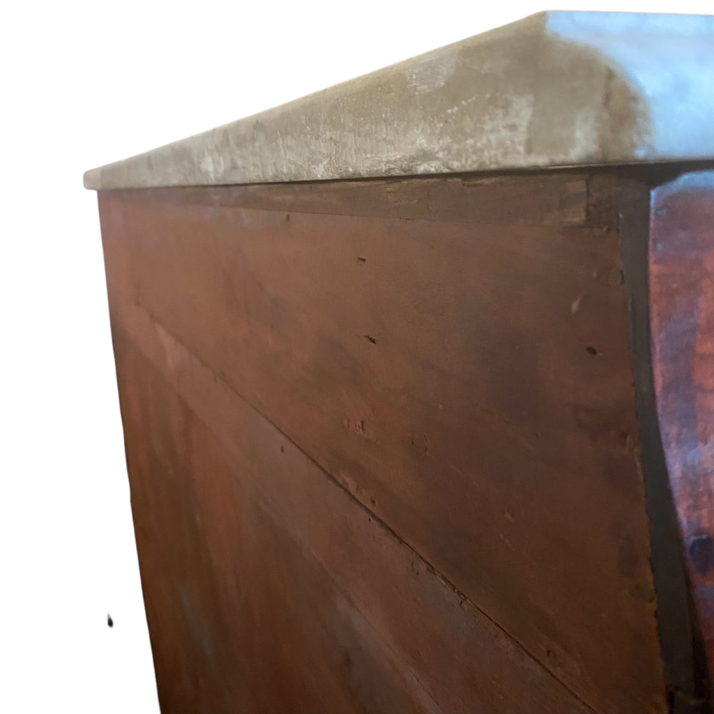 Secrétaire en acajou d' époque Transition 18ème.