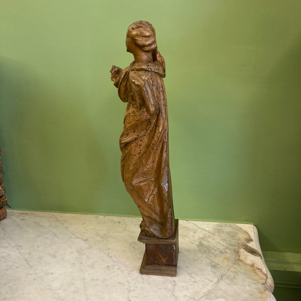 Ancienne statue en bois femme  à la cape 18ème.