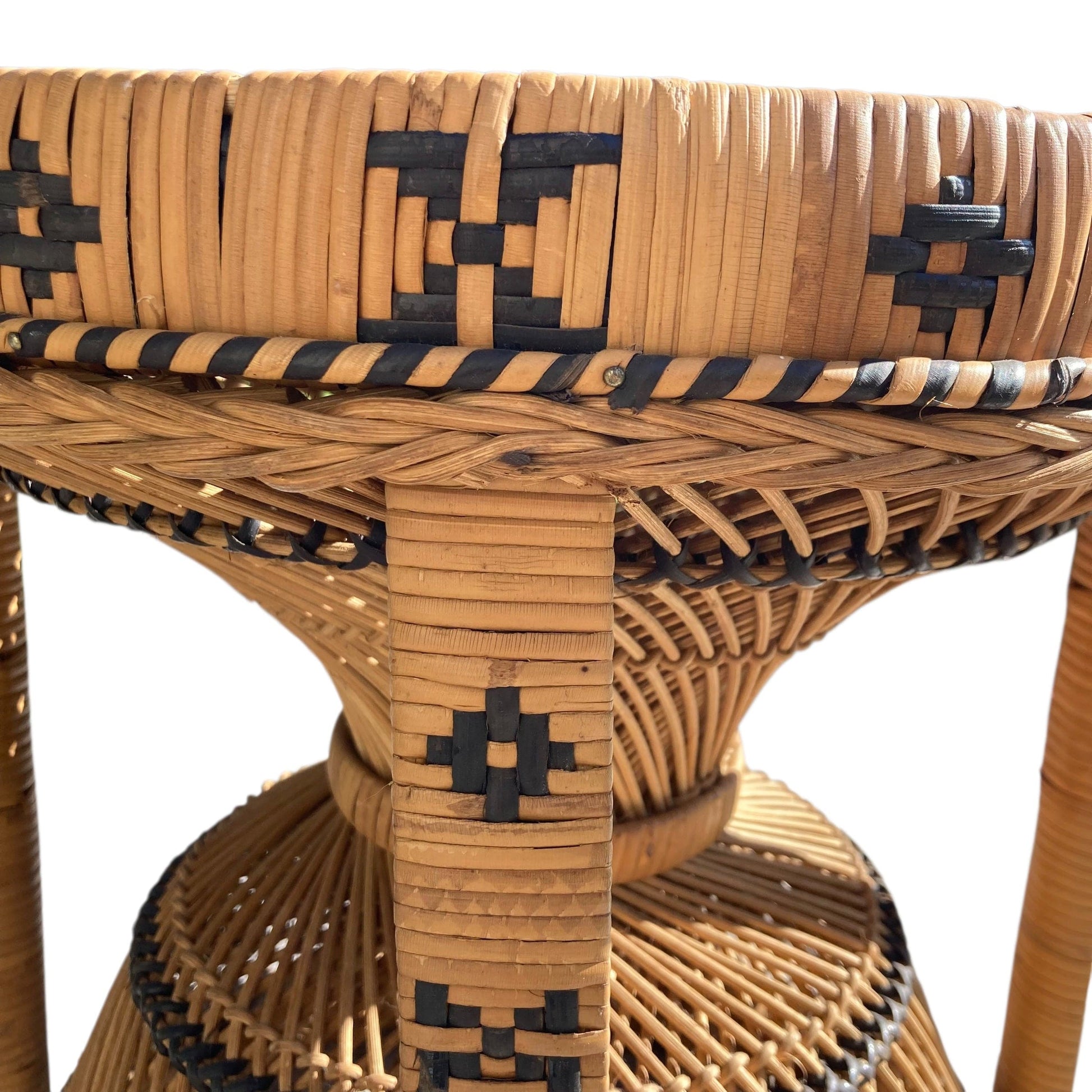 tabouret vintage en rotin tressé type Emmanuelle