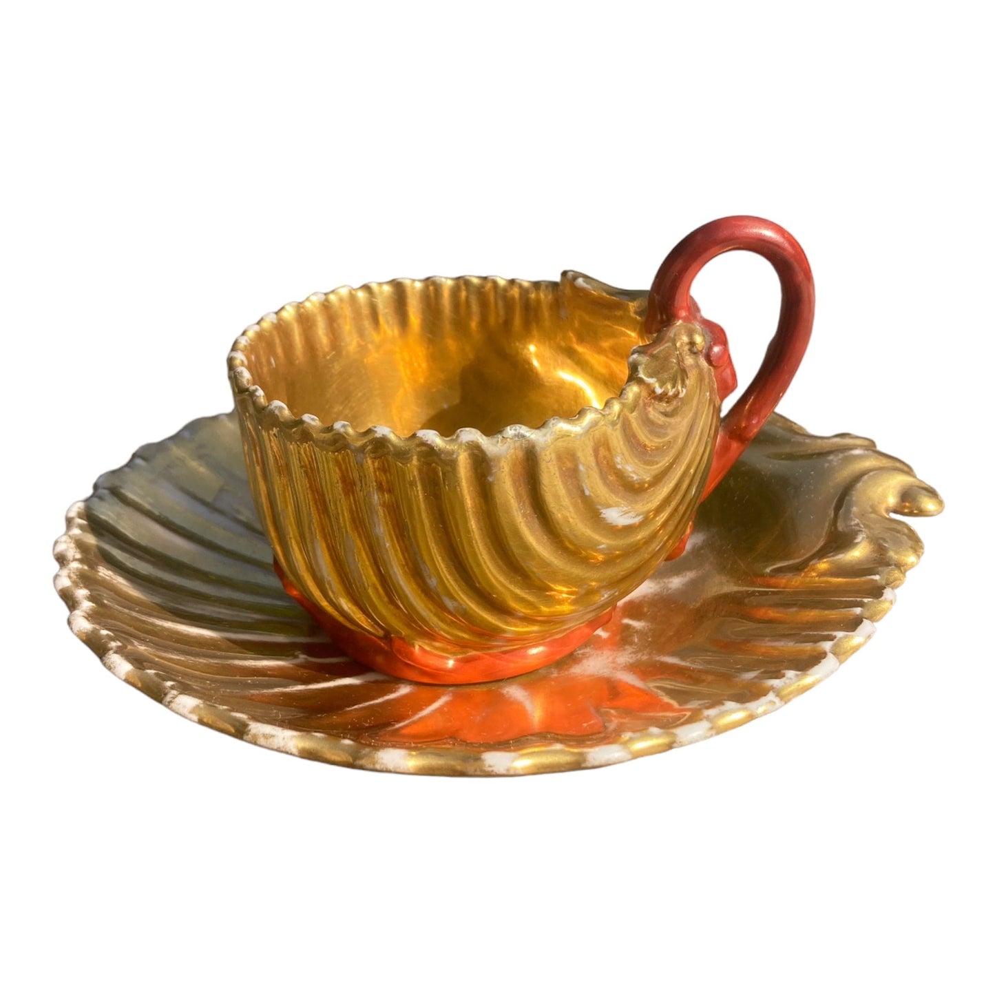 Tasse en forme de coquille dans le gout de Dagoty