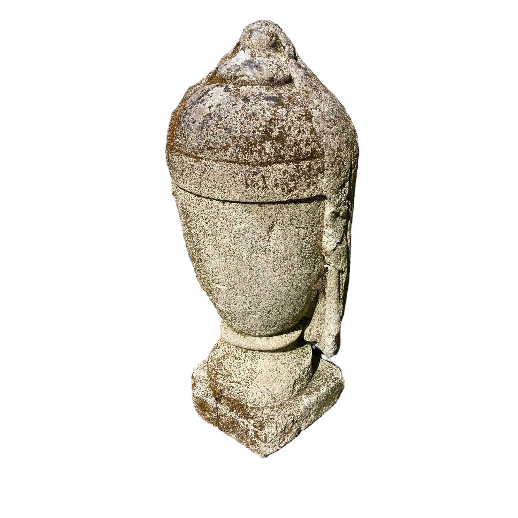 Vase couvert, urne en pierre sculptée  ancienne