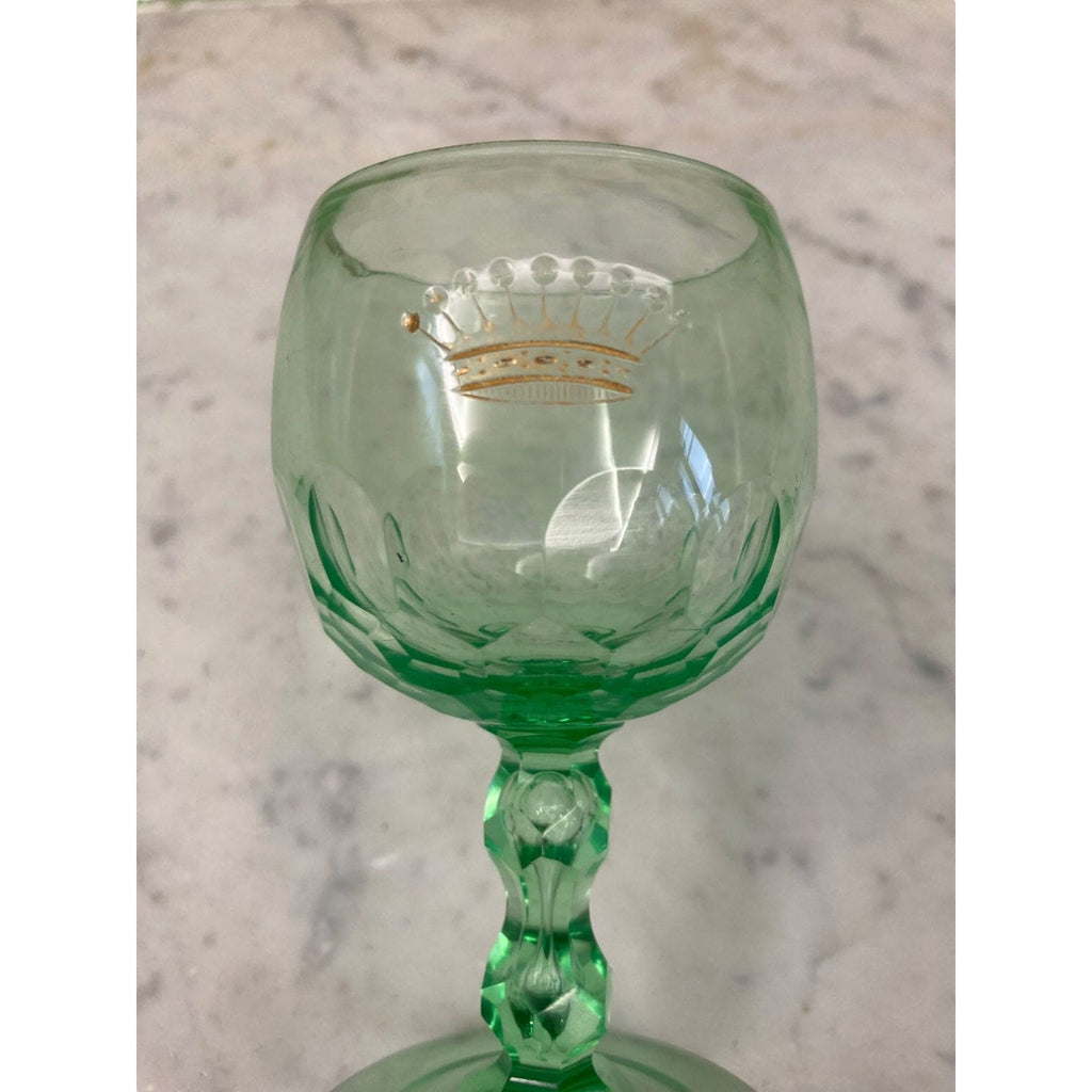 verre ouraline en cristal décor d' une couronne comtale