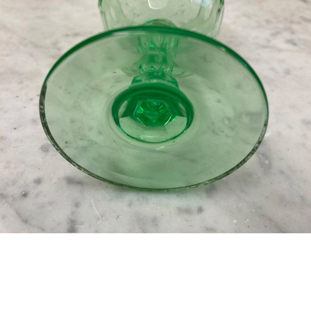 verre ouraline en cristal décor d' une couronne comtale