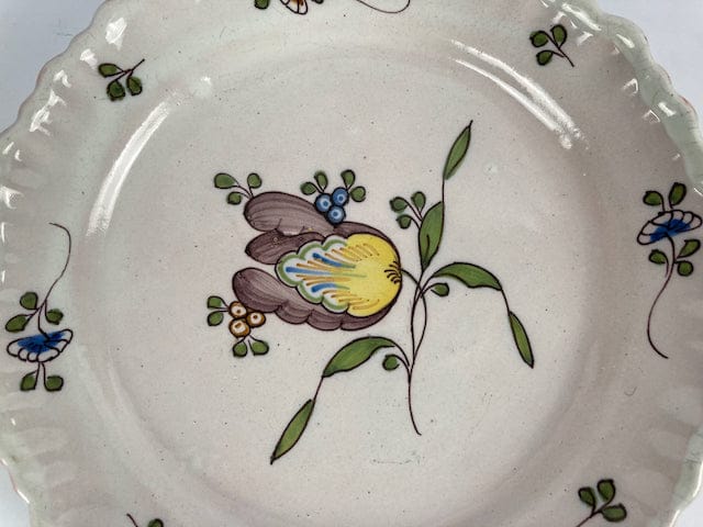 ASSIETTE FAIENCE XVIII BORDEAUX TULIPE