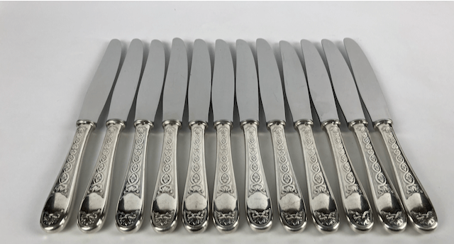 Maison Christofle 12 Large Knives Villeroy model + Box