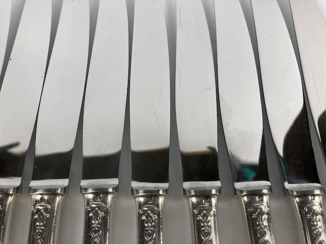 Maison Christofle 12 Large Knives Villeroy model + Box