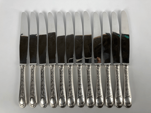 Maison Christofle 12 Large Knives Villeroy model + Box
