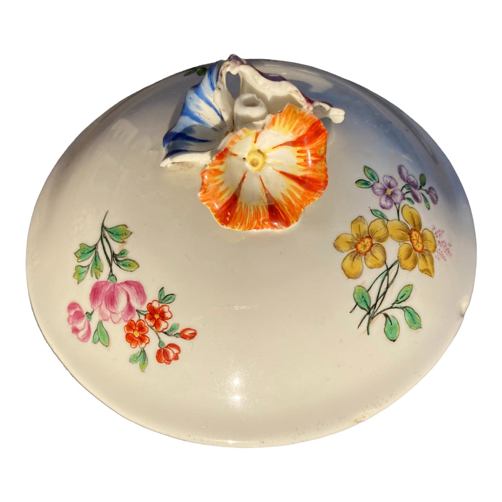 Pot porcelaine tendre Chantilly XVIIIe.