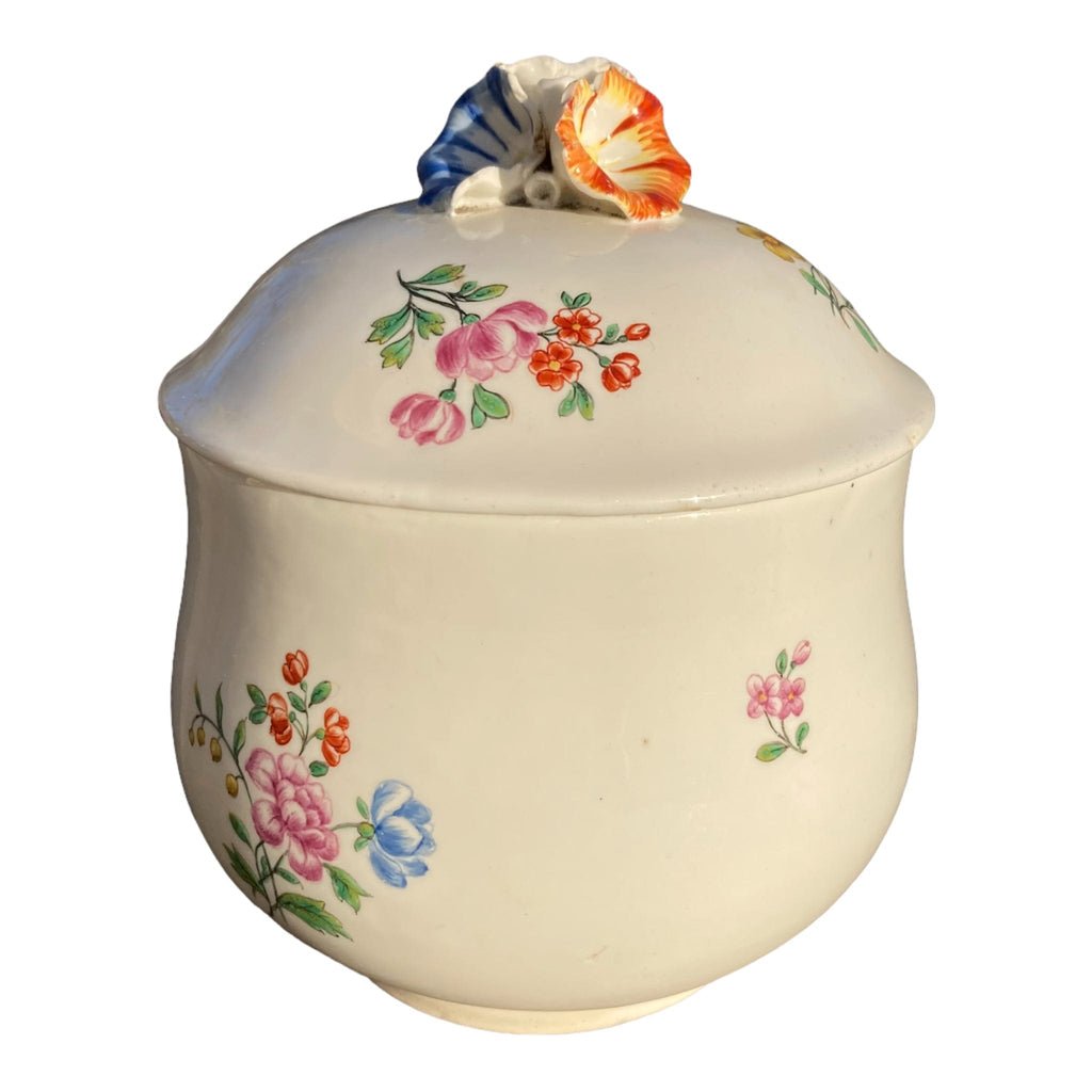 Pot porcelaine tendre Chantilly XVIIIe.