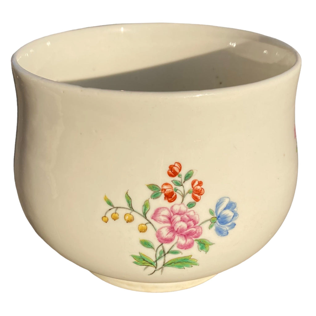 Pot porcelaine tendre Chantilly XVIIIe.
