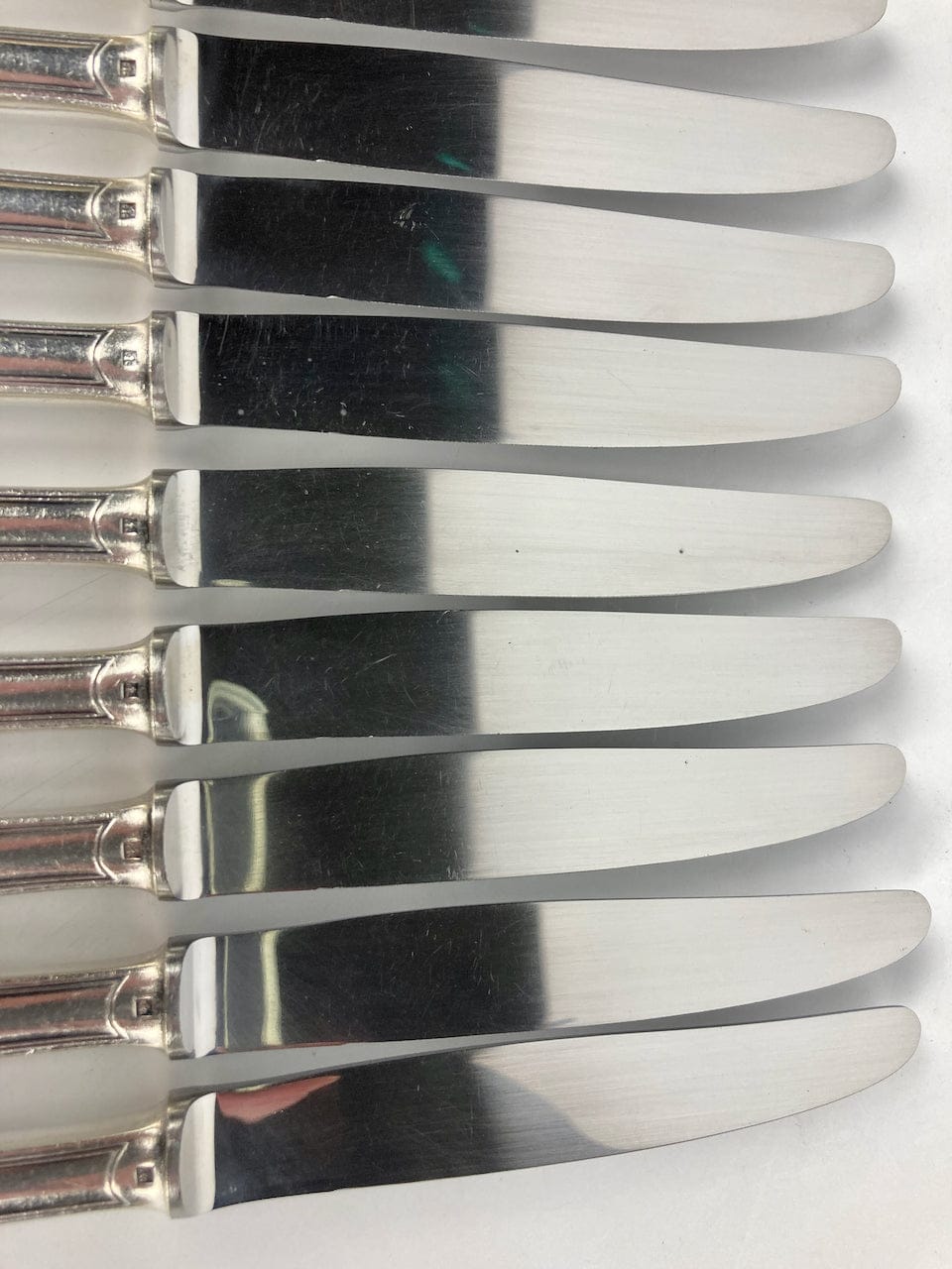 Maison Christofle Coquille Marot  12 Couteaux à Entremets