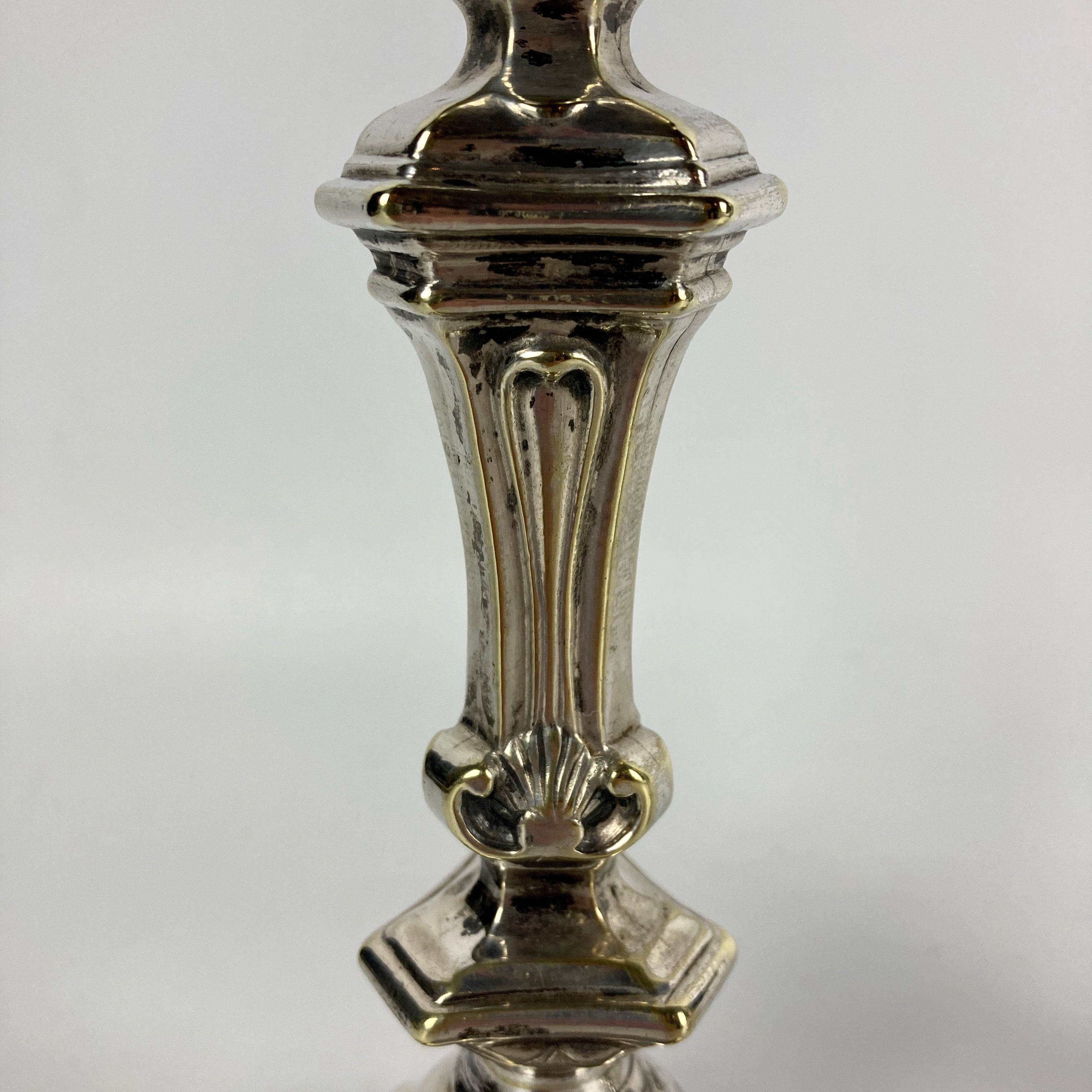 Paire de bougeoirs régence xviii ème bronze argenté