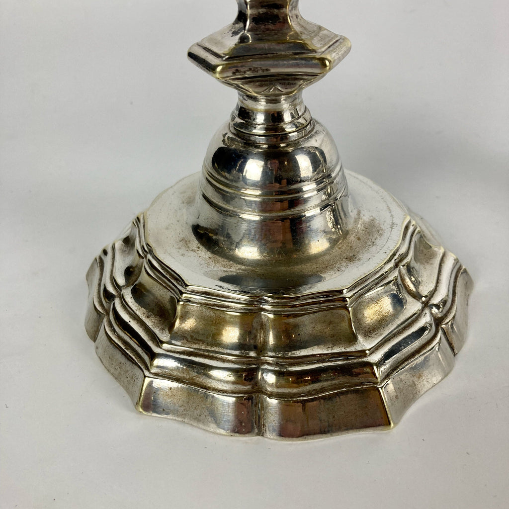 Paire de bougeoirs régence xviii ème bronze argenté