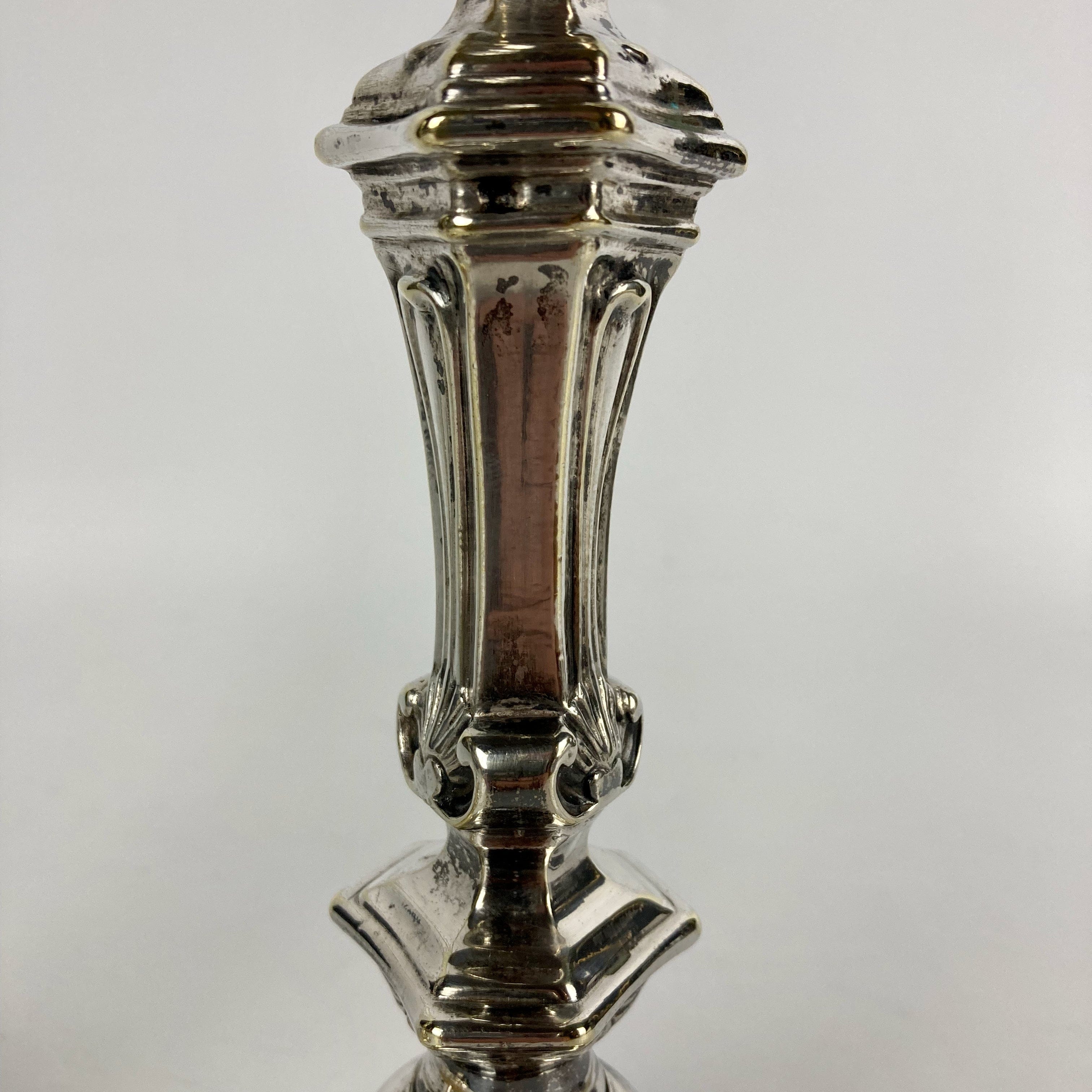 Paire de bougeoirs régence xviii ème bronze argenté