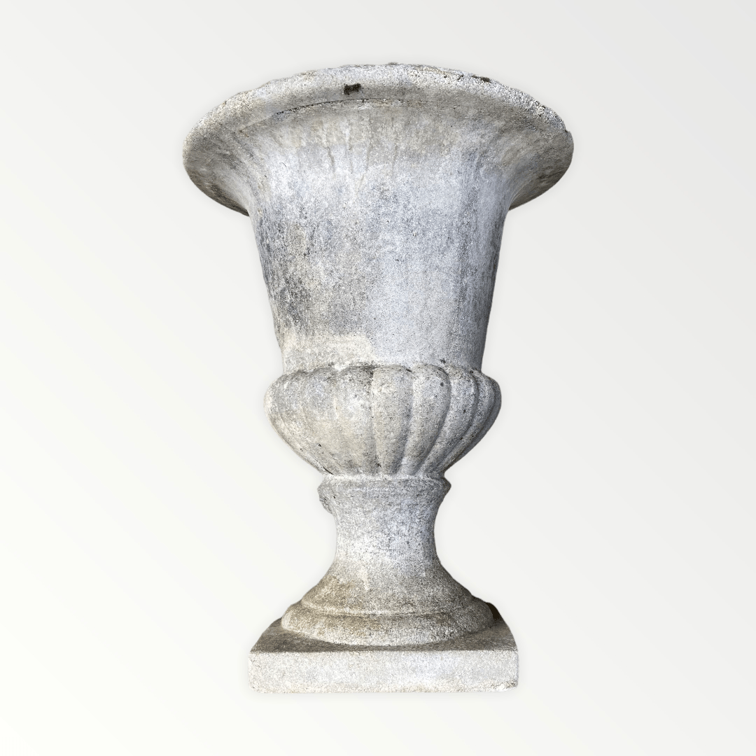 Paire de grands vases médicis en pierre reconstituée XX