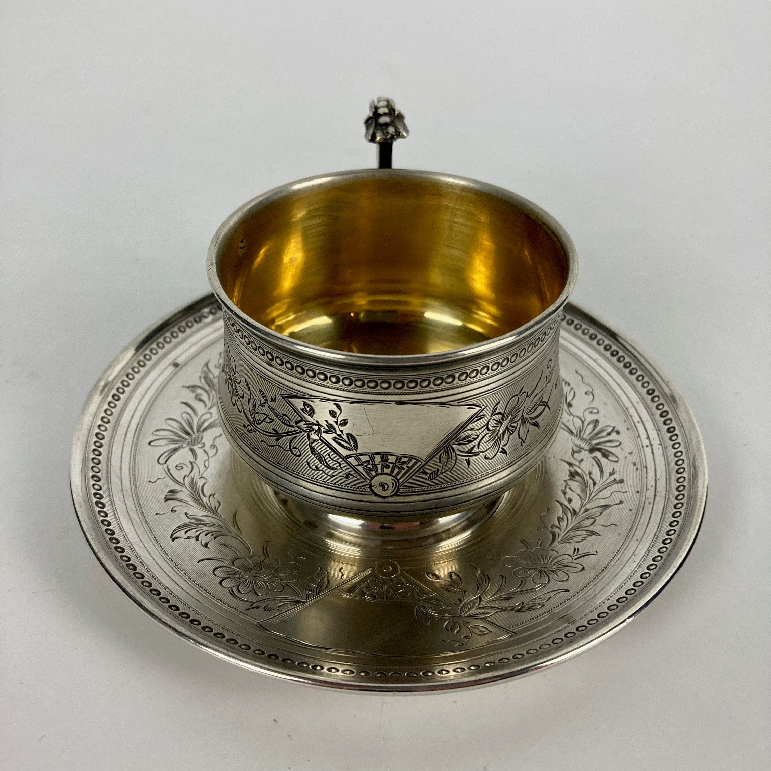 Tasse à thé argent massif vermeil fin XIX