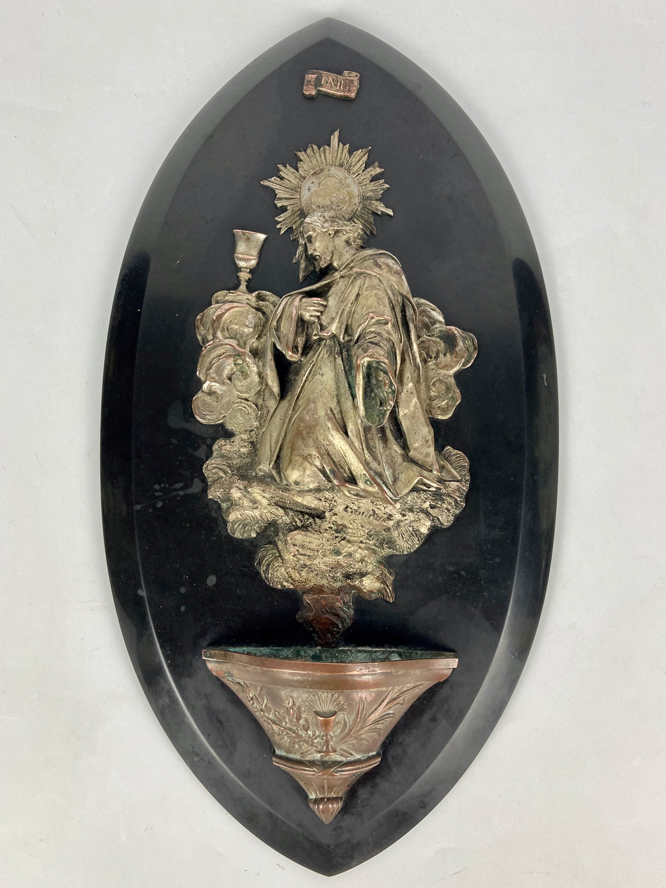 Bénitier ancien bronze argenté et marbre noir xix christ