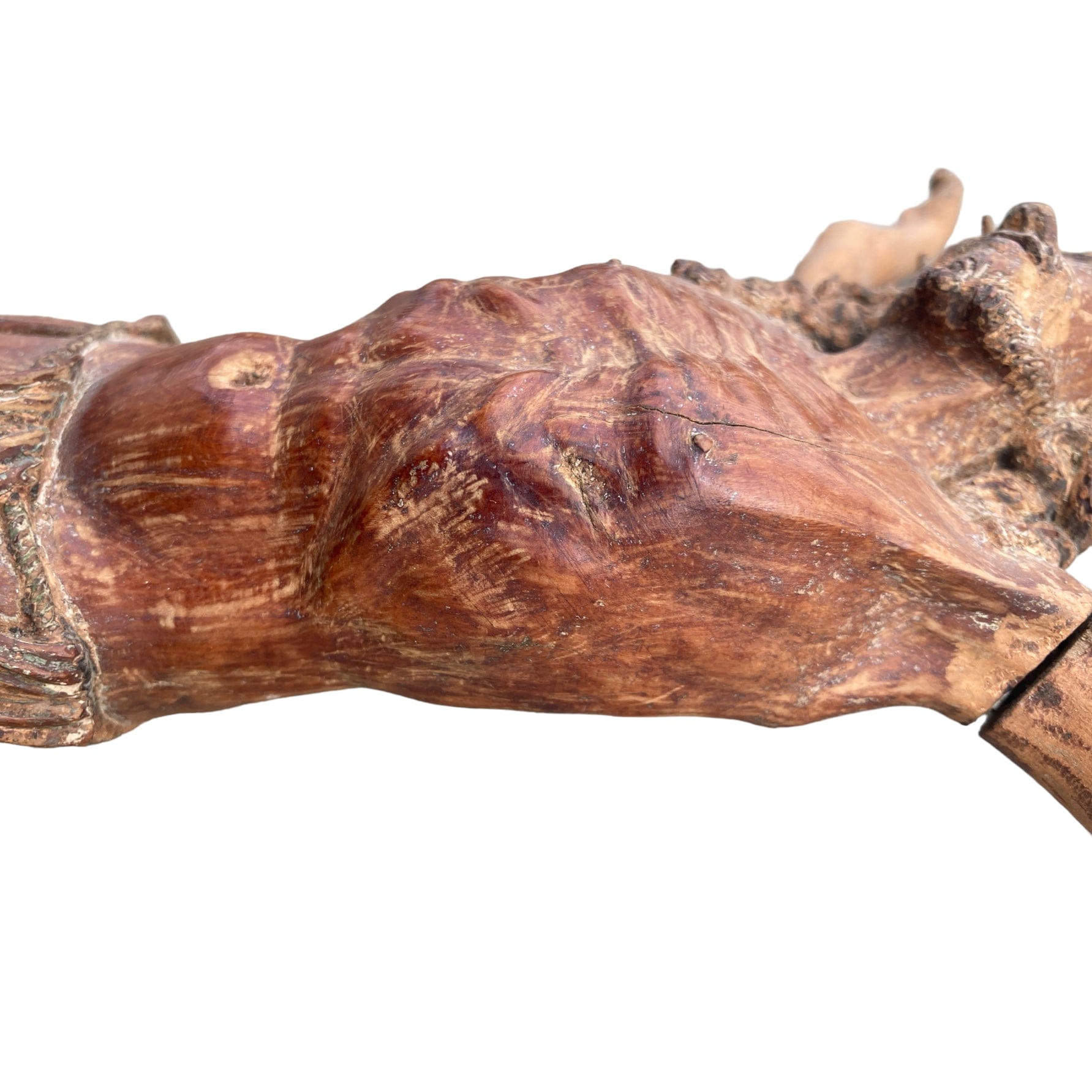 Grand Christ ancien en bois sculpté