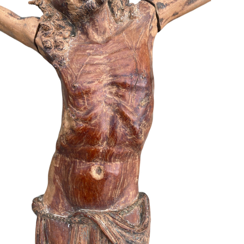 Grand Christ ancien en bois sculpté