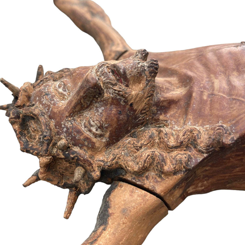 Grand Christ ancien en bois sculpté