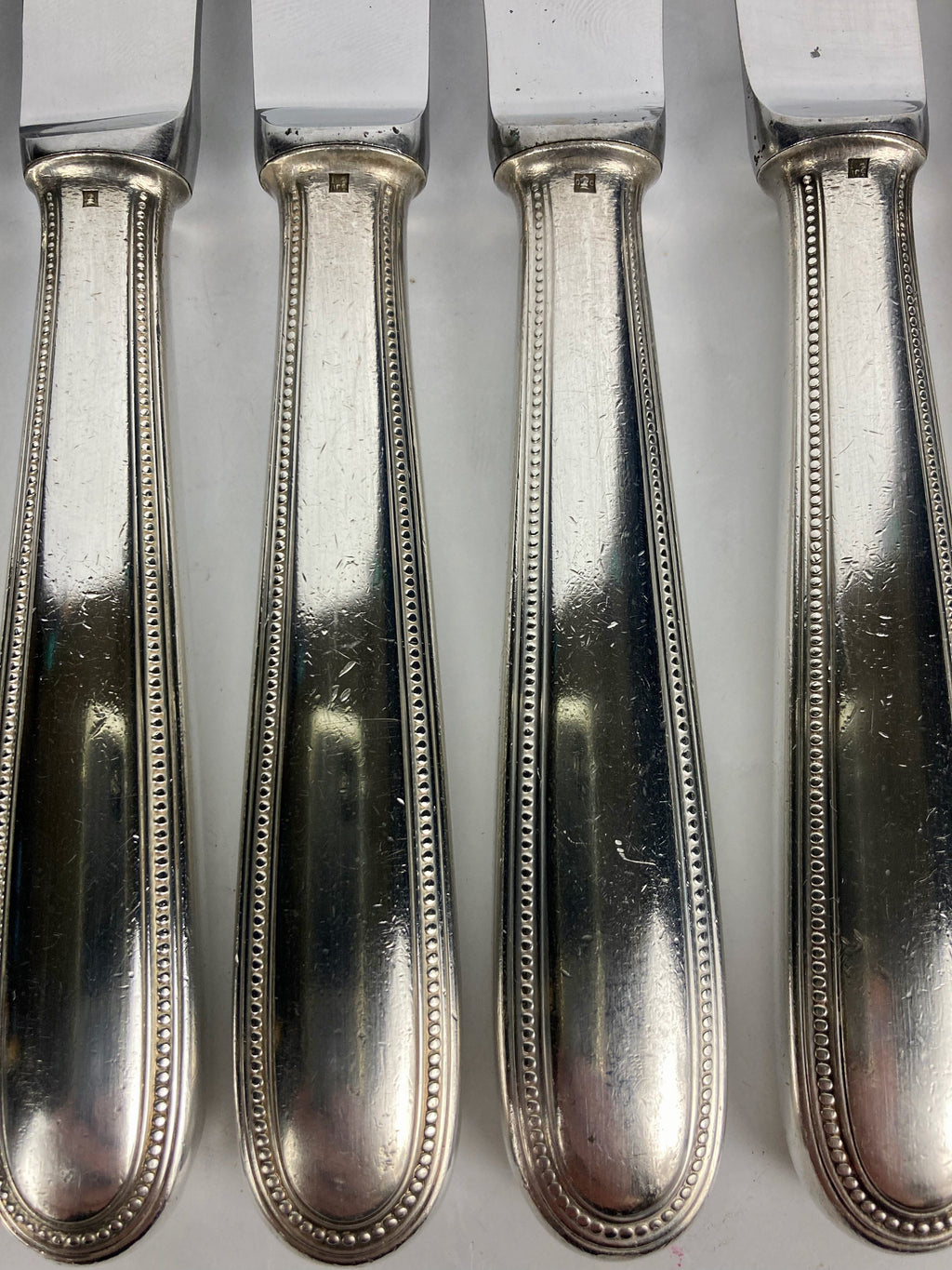 Christofle perle 12 grands couteaux métal argenté