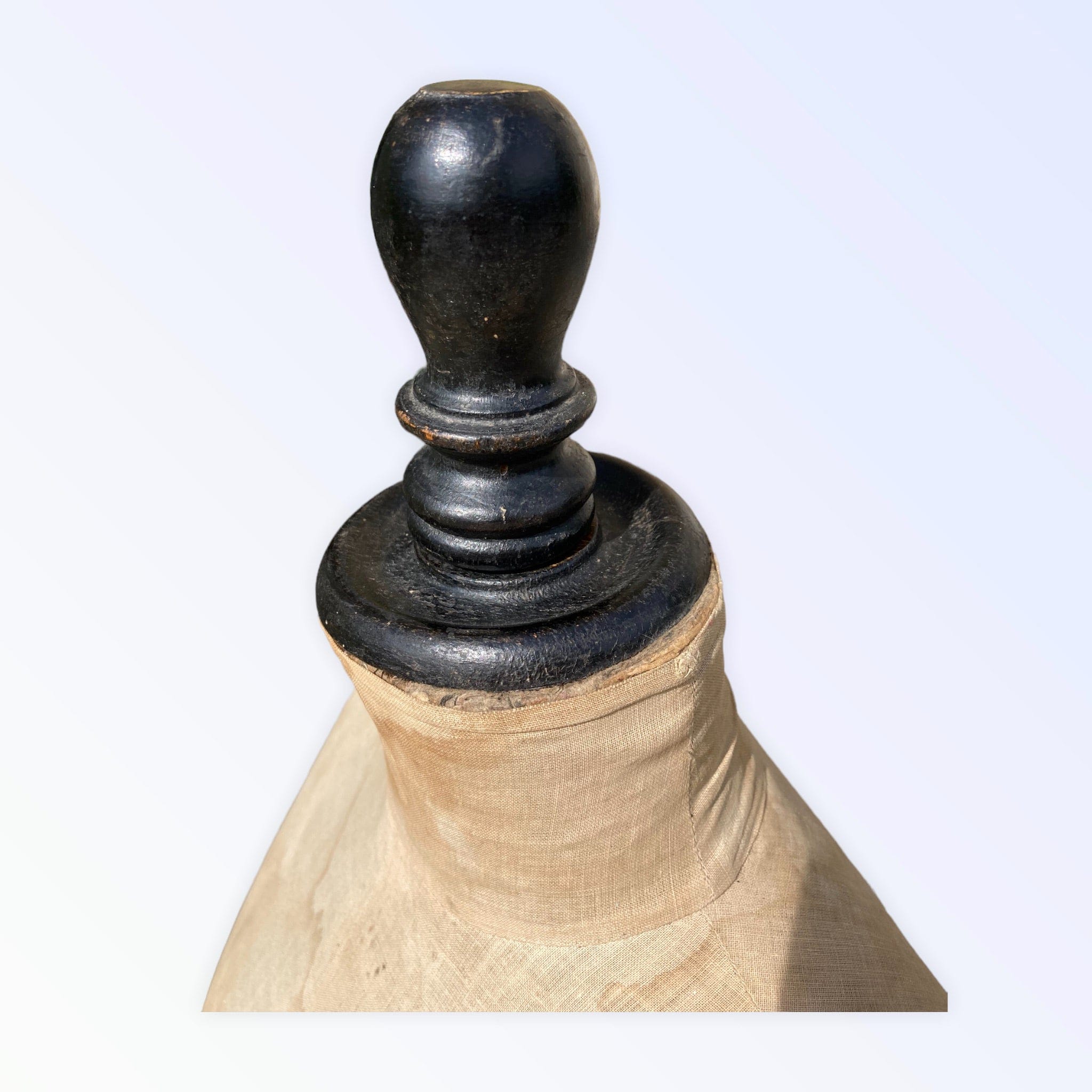 Mannequin taille de guêpe couture Napoléon III