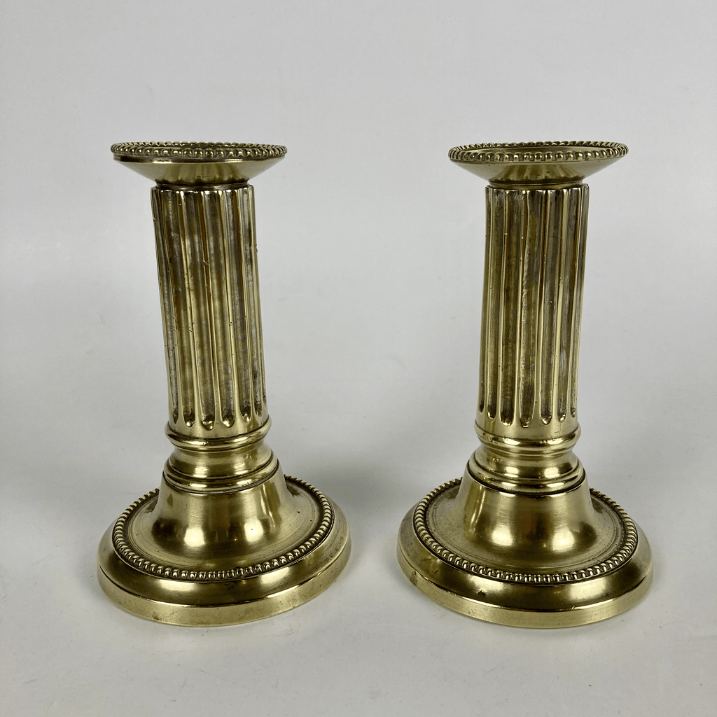 Paire de bougeoirs de voyage XVIII ème en bronze de st. LXVI 