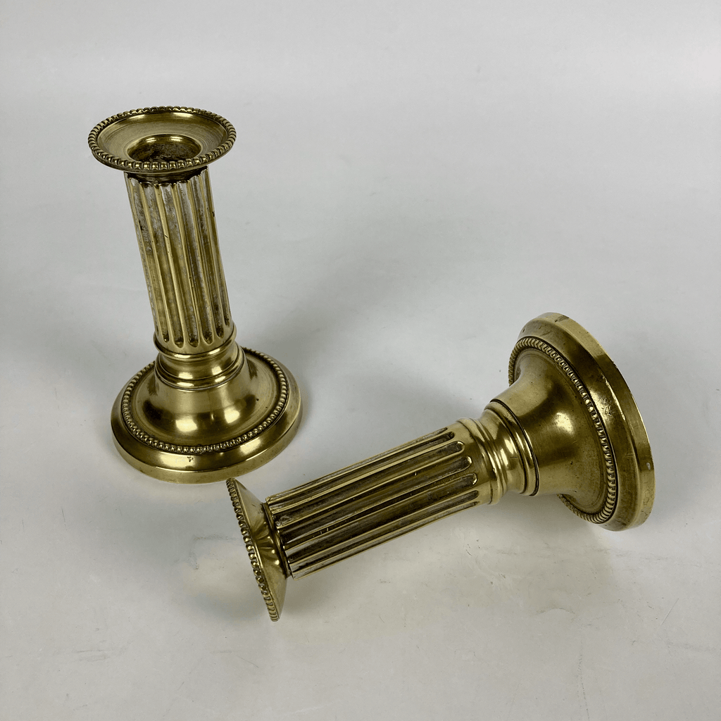 Paire de bougeoirs de voyage XVIII ème en bronze de st. LXVI 