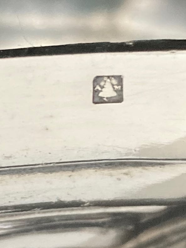 Paire de bougeoirs style Régence fin XIXe bronze argenté